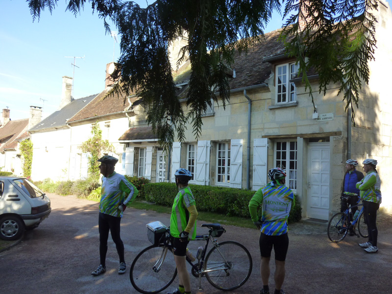 2 Abbatiale de St Jean des Bois 0922-1050-1
