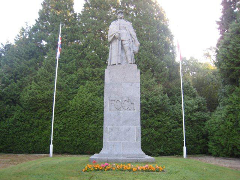 x 3      Compiegne_37