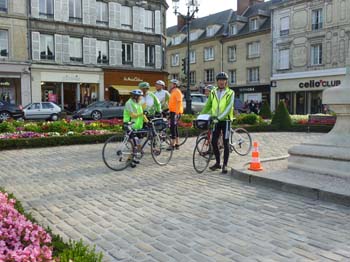 7 Compiegne L Hotel de Ville  0922-1730